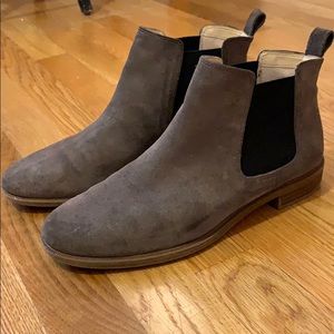 Clark’s Chelsea Boots!